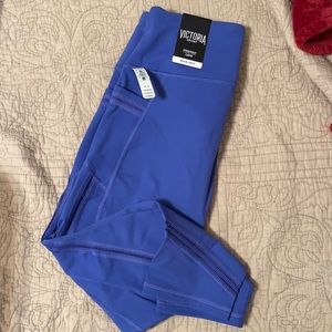 Athletic Capri leggings - never worn